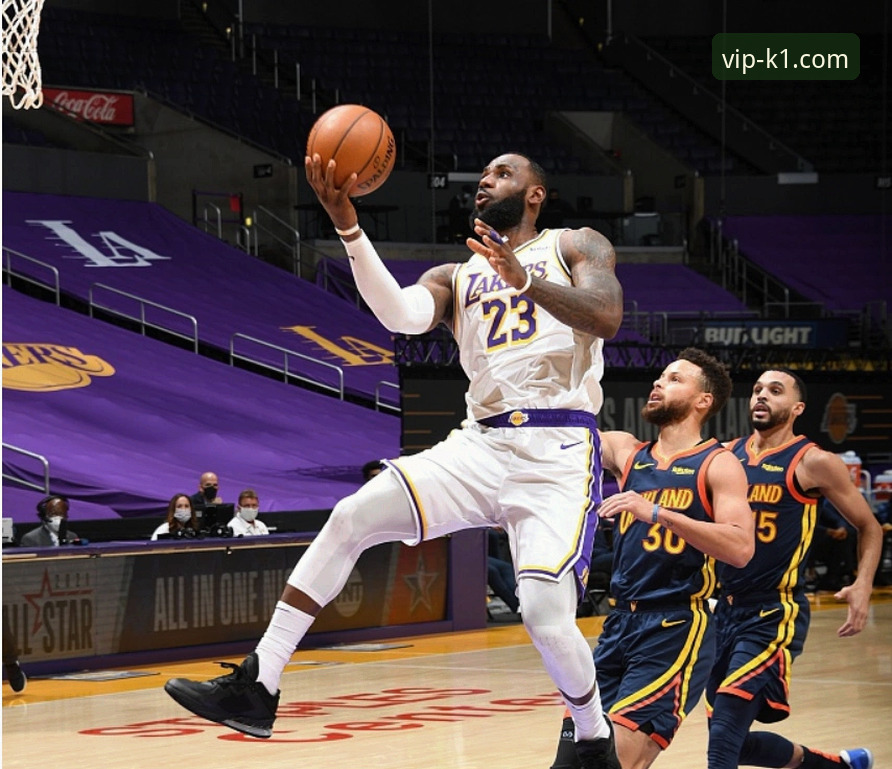 3个关键回合解析：勇士加时险胜火箭，谢泼德30分难救主